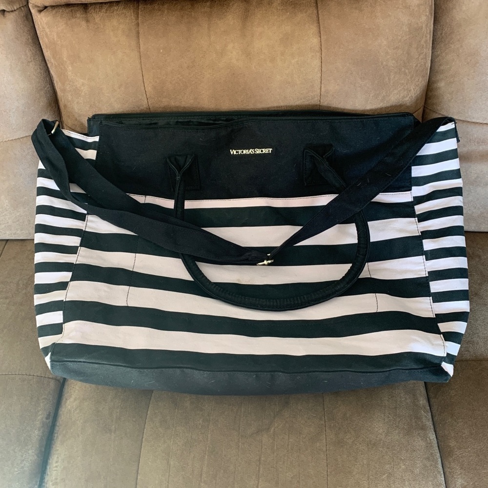 Gently used Victoria secret striped weekend bag!